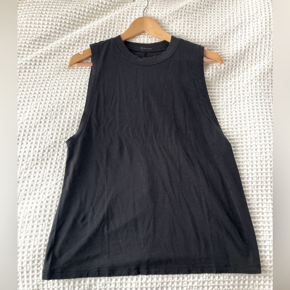 Like new Lululemon tank